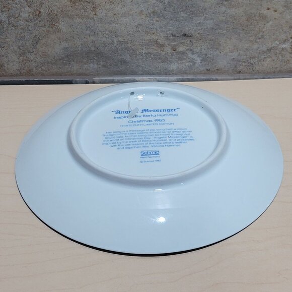 Schmid Hummel Christmas Day 1983 Angelic Messenger Decorative Wall Hanging Plate - Picture 10 of 11